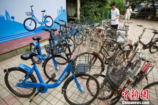 南京收编“僵尸自行车”打造绿色社区